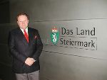 Dr. Kurt Kalcher