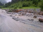 Durch die schweren Unwetter sind unzählige Straßen betroffen.