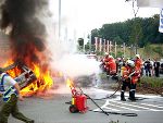 Dunkle Rauschschwaden verhüllten am Samstag, den 3. September, den Grazer Uhrturmschatten in der Shopping City Süd. Im Rahmen einer Katastrophenschutz-Großübung wurden zwei Szenarien be-übt: ein Brand im Gebäude und eine Massenkarambolage im Kreisverkehr Nord. Foto: Landespressedienst, Abdruck bei Quellenangabe honorarfrei 