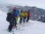 Unser Ausbildungsteam erkundet mit Markus Raich von den Loser Bergbahnen das Gelände. © LWD Steiermark Unser Ausbildungsteam erkundet mit Markus Raich von den Loser Bergbahnen das Gelände.
