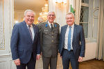 LH Hermann Schützenhöfer, Rotkreuz-Präsident Werner Weinhofer und LH-Stv. Anton Lang (v.l.) beim Neujahrsempfang der Einsatzorganisationen.